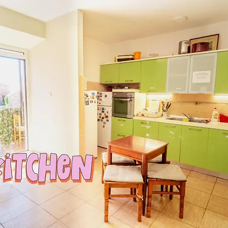 Freedom Hostel Budva